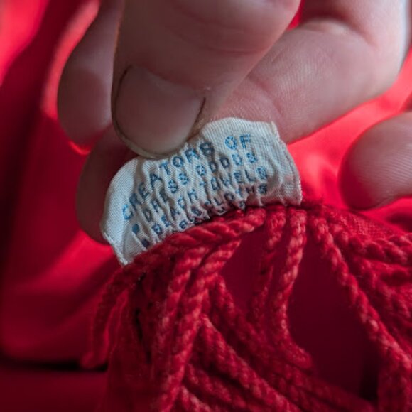 Round Vintage California Handprints Christmas Table Cloth with Fringe - Picture 6 of 6